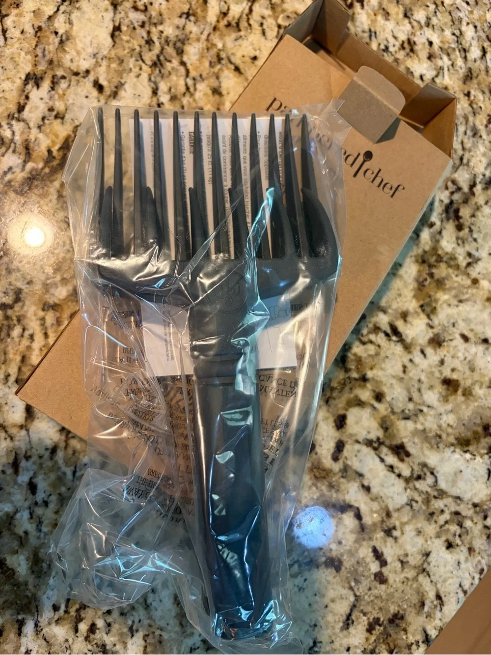 Pampered Chef Black Shredder Tongs New!